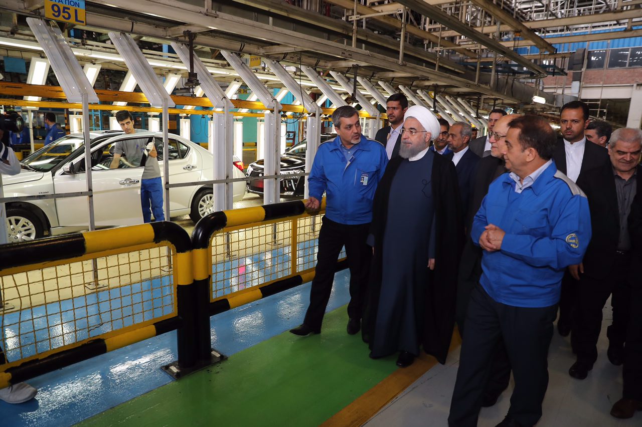 آغاز تولید پژو 2008 با حضور رئیس جمهور/روحانی:خودرو با کیفت در اختیار ایرانیان قرار می گیرد