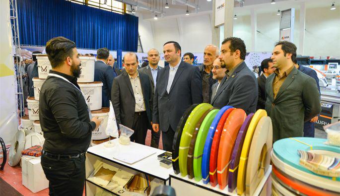 افتتاح نمایشگاه بین المللی ماشین آلات، یراق آلات، مواد اولیه صنایع چوب کشور در منطقه آزاد انزلی