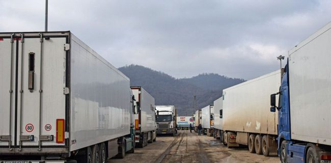 پل گمرکی موجب ترافیک کامیون ها در گمرک آستارا است/در گمرک آستارا پایانه صادراتی مطلوبی وجود ندارد