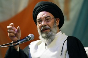 خانم‎هایی که با وضع نامناسب بیرون می‎آیند، نه پدرشان غیرت دارند، نه برادرهایشان