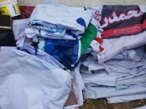 بنرهای غیرمجاز کاندیداهای شورای شهر صومعه سرا امحاء شد