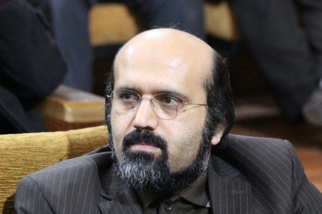 «نیمه پیرامون» سیاست ایران: سپر اصولگرا و بال اصلاح طلب
