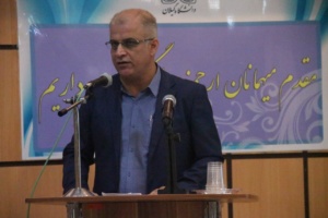 ما به بسیاری از مفاخر خودمان ضربه زده ایم/باید از  نوابغ در کشور خودمان استفاده ببریم