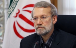 لاریجانی در چه صورتی کاندیدا می شود؟/تمایل اصولگرایان و اصلاح طلبان برای قراردادن لاریجانی در اردوی خود!