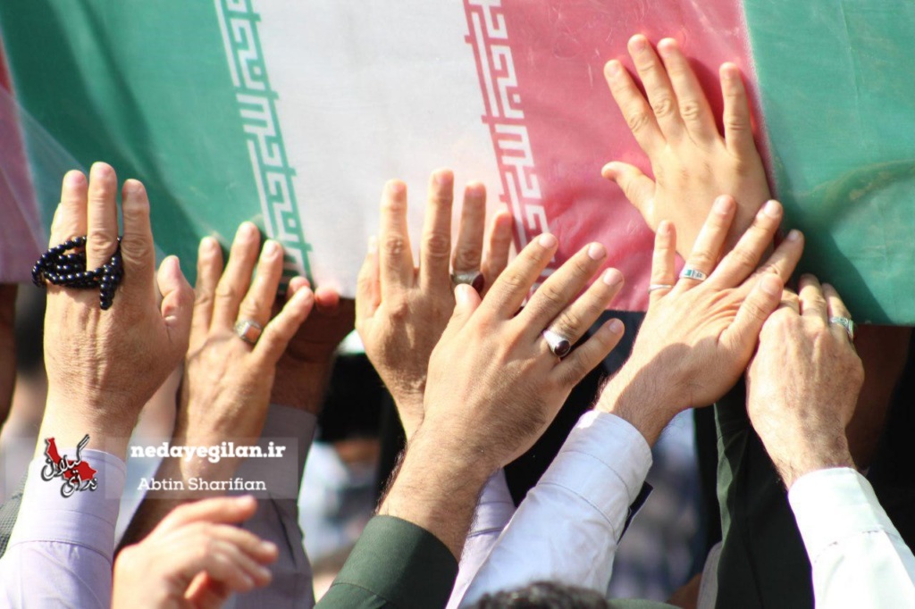 گزارش تصویری تشییع پیکر پاک دو شهید گمنام در رشت