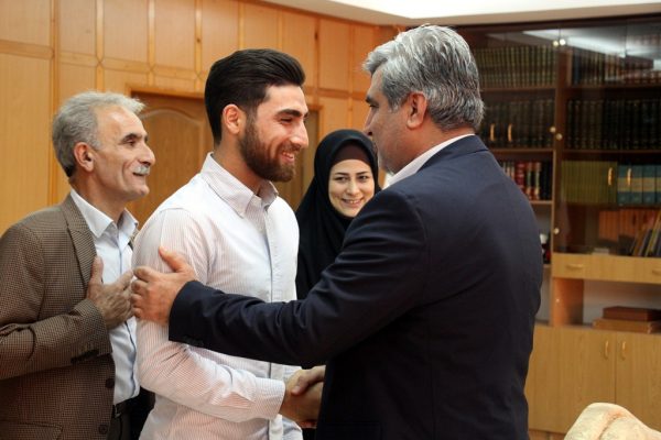 گزارش تصویری دیدار استاندار گیلان با علیرضا جهانبخش
