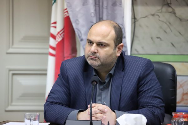 شورای شهر از سیاسی بازی پرهیز کند