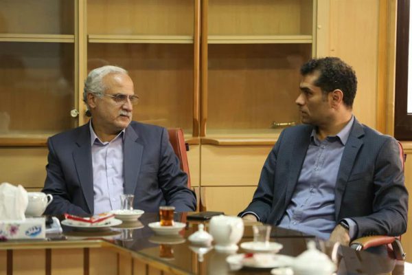 تسریع در صدور مجوز های مربوطه برای برداشت مصالح جهت پوشش و دفن زباله های لندفیل سراوان