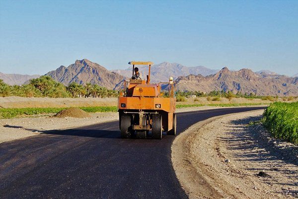 آغاز عملیات آسفالت راه روستایی خوشابر-سیابیل شهرستان رضوانشهر