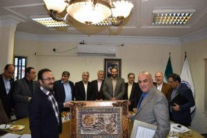 کوبنده ترین پاسخ به تحریم‌های دشمن، افزایش مبادلات تجاری و نفوذ صادراتی است