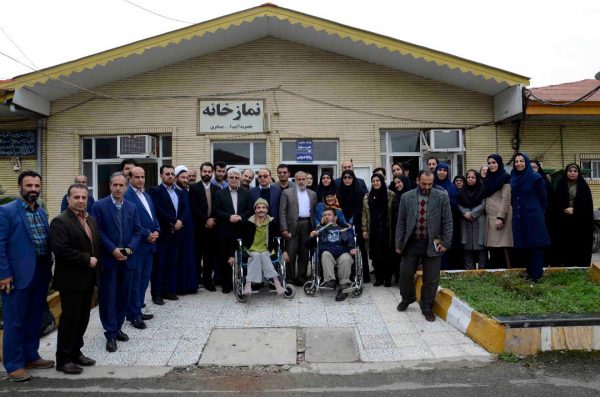 بازدید جمعی از مسولان  گیلان از آسایشگاه معلولین و سالمندان رشت بمناسبت روز جهانی معلولان