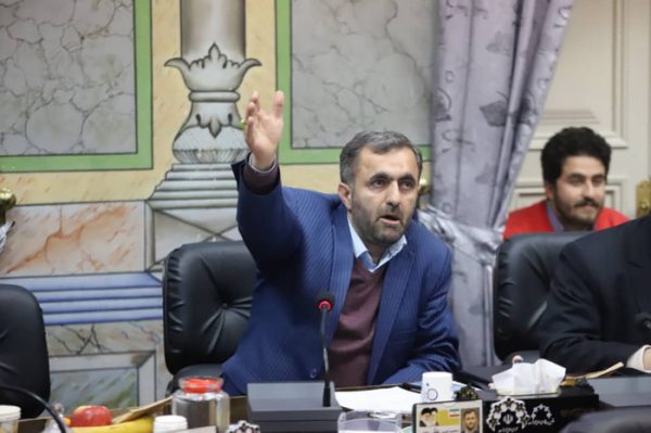 تذکر علیپور برای پرداخت به موقع حقوق پاکبانان