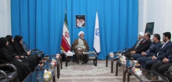 خالی بودن مساجد از جوانان تهدید است