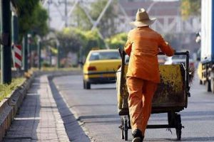 افزایش ۱۰۰ تنی تولید زباله در شهر رشت پس از شیوع کرونا/روزانه ۱۰۰۰ پاکبان برای پاکسازی شهر رشت تلاش می کنند