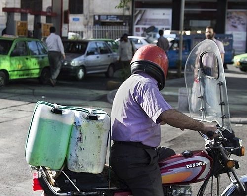 شهروندان از نگهداری بنزین در منزل خودداری کنند