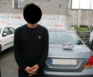 حوادث گیلان|کشف یک کیلوگرم هروئین از یک خودروی دنا در سراوان