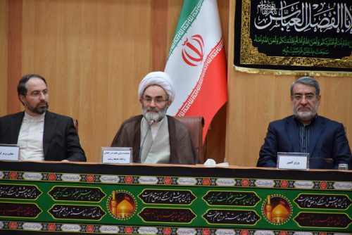 در سایه وحدت رویه می توان نابسامانی ها را به سامان رساند/ خودزنی بین مسئولان آسیب و مانع پیشرفت گیلان است