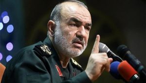 نیروی دریایی باید به جایی برسد که دریاها در زیر نگاه‌های آن‌ها تسخیر شود