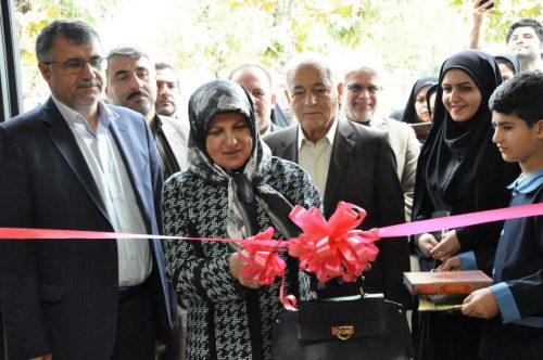 نخستین کتابخانه مدرسه گیلان در بندر انزلی افتتاح شد