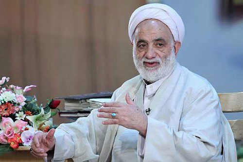 گلایه قرائتی از عدم پرداخت زکات توسط مردم/فقط 6 درصد مردم زکات می پردازند
