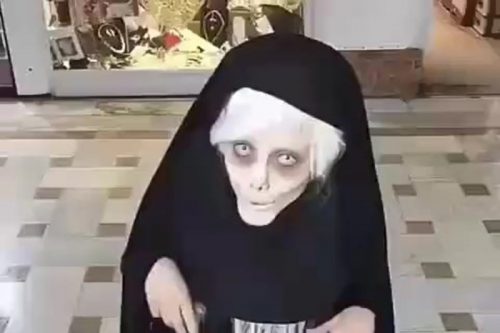 توضیحات وکیل سحر تبر در خصوص بیماری روحی و محاکمه وی/ چهره “سحر تبر” جعلی و ساخته نرم افزار است!