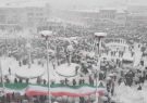 واکنش صفحه رهبر انقلاب به راهپیمایی مردم رشت در برف و کولاک واکنش صفحه رهبر انقلاب به راهپیمایی مردم رشت در برف و کولاک