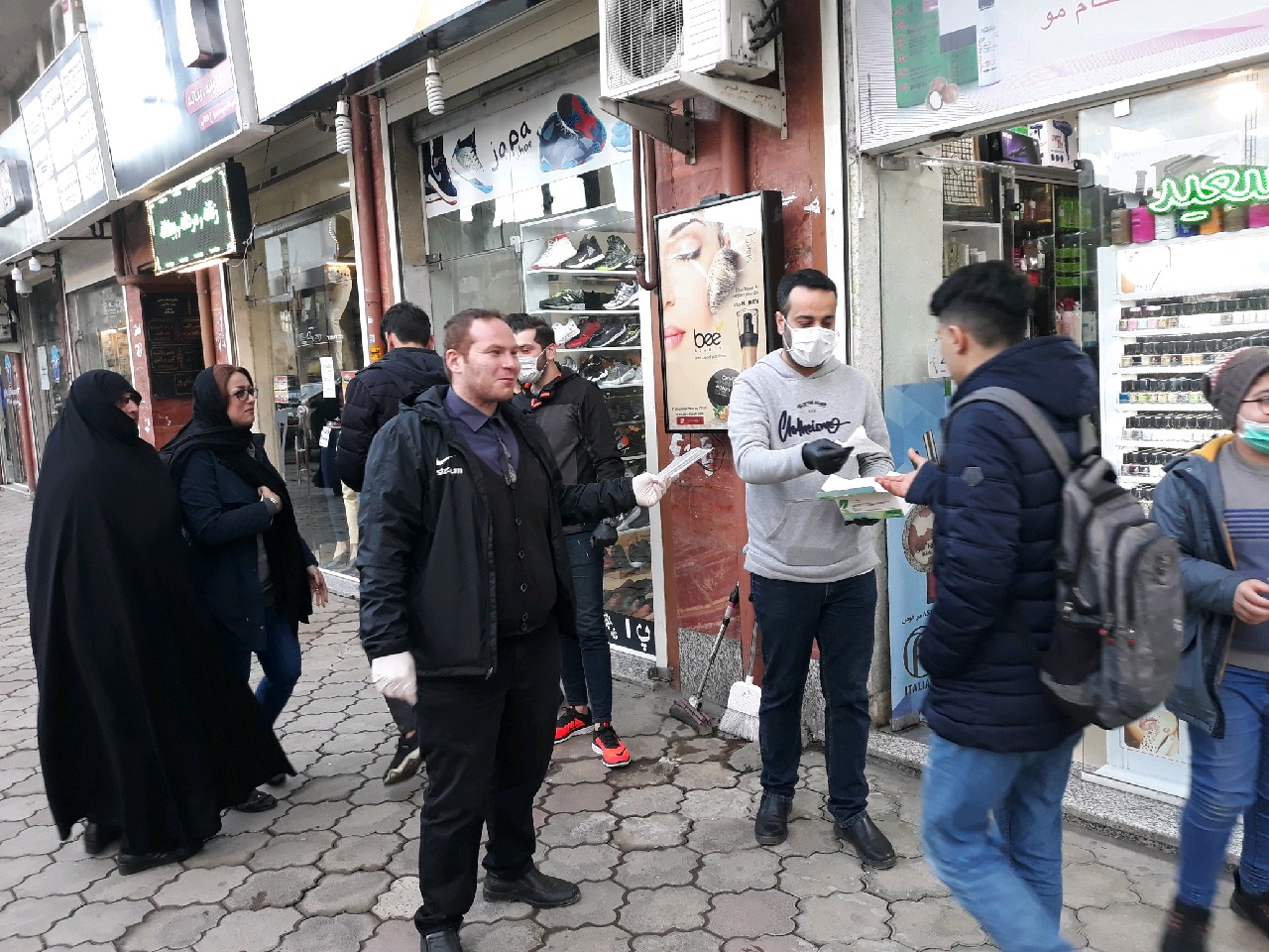 عدم برگزاری مراسم اعتکاف و توزیع ماسک رایگان در شهرستان فومن