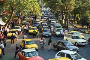 تردد روزانه ۱/۵ میلیون خودرو در رشت/بیشتر تصادفات مربوط به عابرین پیاده و موتور سیکلت است