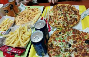 تغذیه مناسب از ۵۰ درصد بیماری های قلبی و سرطان جلوگیری می کند/غذاهای دارای نگهدارنده عامل بروز سرطان در جامعه
