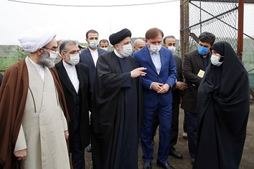 فاجعه بزرگ نسبت به بیت المال در گیلان رخ داده است/ثروت ملی در کارخانه ایران پوشش به تاراج رفته است/در هیچ جای ایران چنین چیزی ندیده ام