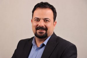 پیگیری احداث پل طبیعت رشت در حد فاصل بوستان مفاخر تا استخر عینک رشت