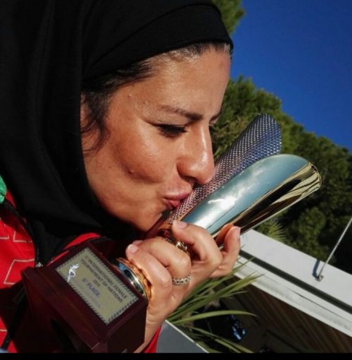 مریم آزمون:از کودکی عاشق فوتبال بودم،اما امکان بازی کردن برای دختران فراهم نبود/هیچ چیز نمی‌توانست مانع من بشود/بخاطر خانواده ام رویا ام را رها کردم و به ایران بازگشتم /نیاز است که بانوان وارد ورزشگاه ها بشوند