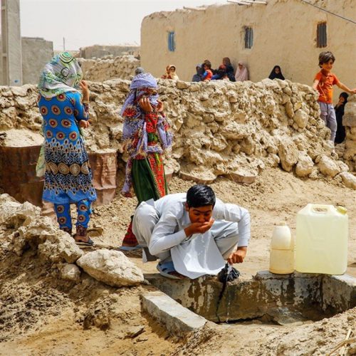 اجرای طرح ملی «نذر آب ۴» در شهرستان فهرج در استان کرمان با همکاری مجمع خیرین استان گیلان
