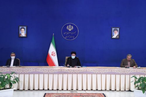 مسائل مالی و معیشتی معلمان یک بار برای همیشه باید حل شود