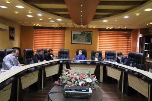 درباره امنیت شهروندان رشت تعارف نداریم/ پل های عابر پیاده به مکان تبلیغات برای پیمانکار تبدیل شده است / تذکر به شهردار رشت پیرامون وضعیت پل های عابر پیاده