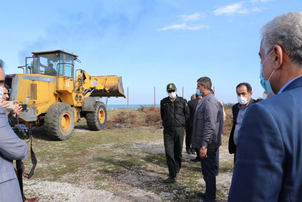 قلع و قمع آخرین متصرفات دستگاههای دولتی در نوار ساحلی گیلان در حویق تالش قلع و قمع آخرین متصرفات دستگاههای دولتی در نوار ساحلی گیلان در حویق تالش