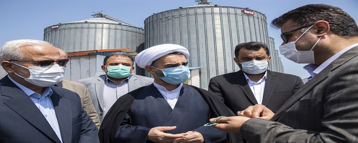 بازدید رییس کل دادگستری گیلان از روند انتقال روغن خام به کارخانه های فرآوری در منطقه آزاد انزلی بازدید رییس کل دادگستری گیلان از روند انتقال روغن خام به کارخانه های فرآوری در منطقه آزاد انزلی