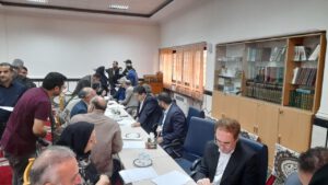 برپایی میز خدمت هفتگی در استانداری گیلان با حضور استاندار و معاونین