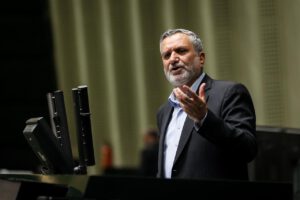 مرتضوی وزیر تعاون، کار و رفاه اجتماعی شد / کلید دار ساختمان آزادی مشخص شد