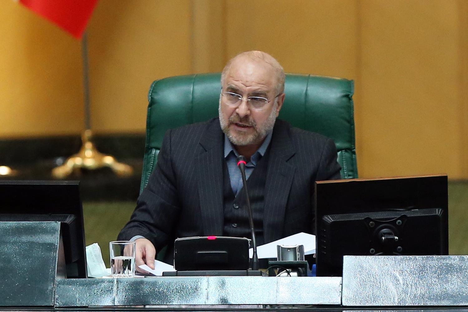 افزایش ۲۰ درصدی حقوق کارمندان در لایحه بودجه اشکالاتی دارد و باید اصلاح شود افزایش ۲۰ درصدی حقوق کارمندان در لایحه بودجه اشکالاتی دارد و باید اصلاح شود