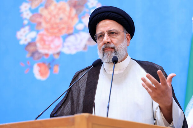 اعتراض اگر برای اصلاح باشد اشکالی ندارد / آقایی که به من شکلات داد را بیچاره کردند اعتراض اگر برای اصلاح باشد اشکالی ندارد / آقایی که به من شکلات داد را بیچاره کردند