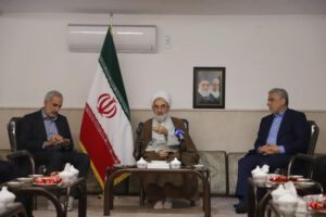 دیدار وزیر آموزش و پرورش و استاندار با نماینده ولی فقیه در گیلان