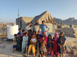 نقاشی کودک چابهاری ۴۰۰ میلیون فروخته شد! | چطور این نقاشی ساده سر از فضای مجازی درآورد؟