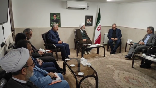 دیدار وزیر بهداشت ، درمان و آموزش پزشکی با نماینده ولی‌فقیه در گیلان / افتتاح هزار تخت بیمارستانی در کشور