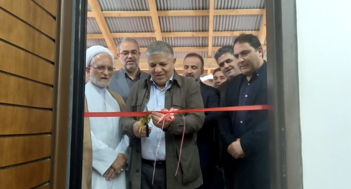 بهرهبرداری از یک واحد مسکن روستایی در آستانه اشرفیه بهرهبرداری از یک واحد مسکن روستایی در آستانه اشرفیه