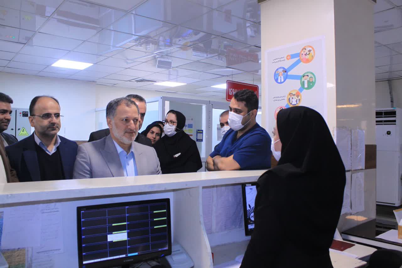 بیماران در بیمارستان انزلی سرگردان شدهاند / کمبود امکانات و فضای کافی برای حضور پزشکان بیماران در بیمارستان انزلی سرگردان شدهاند / کمبود امکانات و فضای کافی برای حضور پزشکان