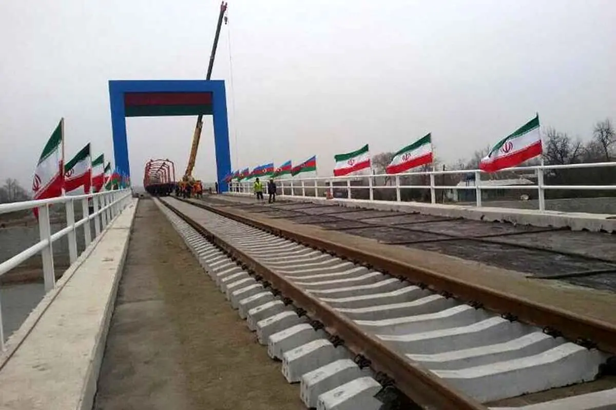 ۳۰ کیلومتر مسیر راه آهن آستارا تحویل روسها شد / وام روسیه برای ساخت تعریف شده است ۳۰ کیلومتر مسیر راه آهن آستارا تحویل روسها شد / وام روسیه برای ساخت تعریف شده است