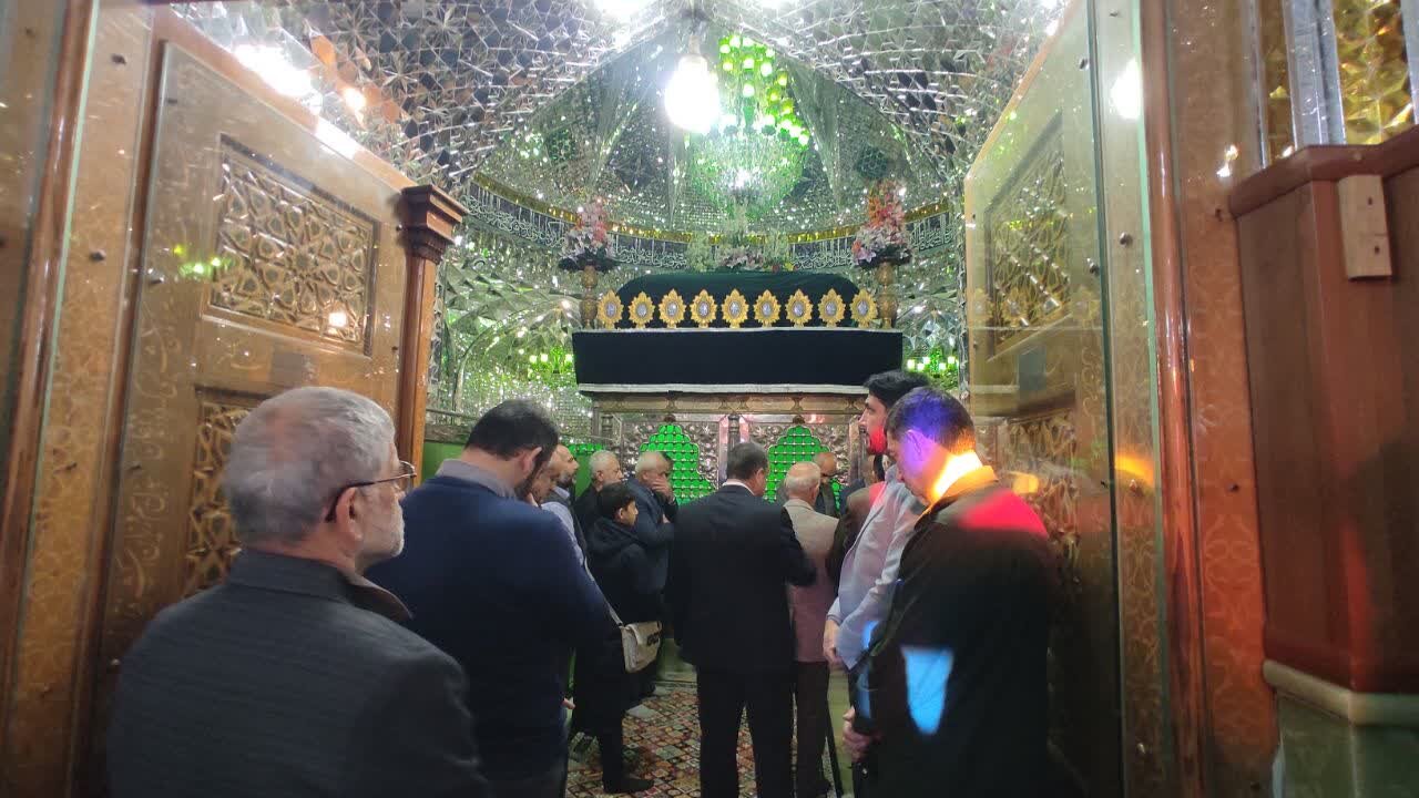 آئین غبارروبی ضریح مطهر حرم سید جلال الدین اشرف (ع) آستانه آئین غبارروبی ضریح مطهر حرم سید جلال الدین اشرف (ع) آستانه