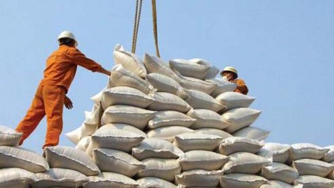 دریایی از برنج وارد ایران شد دریایی از برنج وارد ایران شد