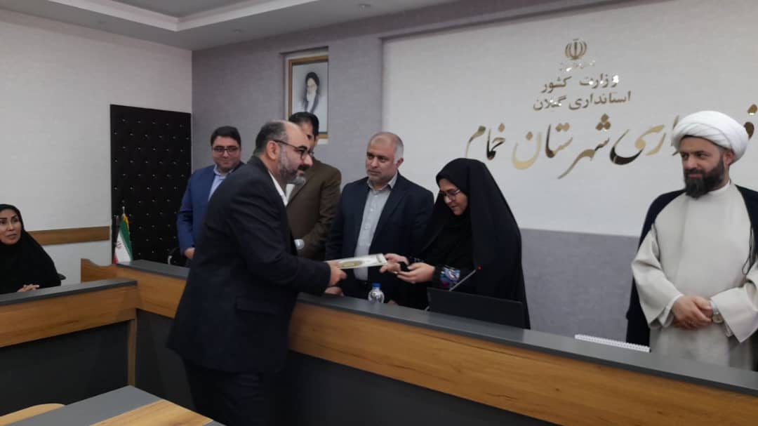 رضانظرنژاد مدیر نمونه شهرستان خمام شد